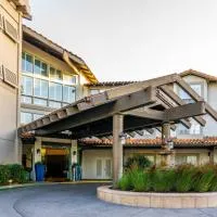 DoubleTree by Hilton Campbell - Pruneyard Plaza, hotell i Campbell