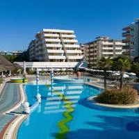 Aparthotel Holiday, готель у Бібіоне