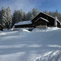 Penzion Kapitanka, hotel v destinaci Kořenov
