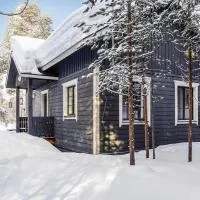 Holiday Home Hoviranta by Interhome, hotel u gradu 'Veskoniemi'