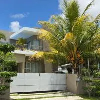 ISLAND RESIDENCE Plaisance - Mauritius - Villa with Private Pool - 15718, отель в Плен-Маньене
