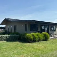 Country Cottage Centrally Located, hotel di Tauwhare