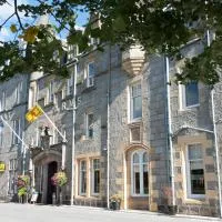 Grant Arms Hotel โรงแรมในแกรนทาวน์ออนสเปย์