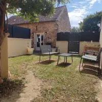 Maison 2 chambres avec jardin, hotell sihtkohas Chaufour-lès-Bonnières