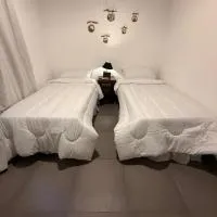 Hosteria Alto Alegre, готель у місті Coronel Moldes