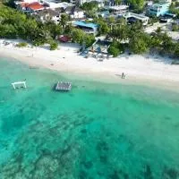 FUNPLACE BEACH, hotel en Himmafushi