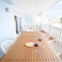 Dúplex tranquilo frente al mar en Xilxes Terraza, parking y WiFi, ξενοδοχείο σε Chilches