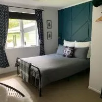 Koowai - The song of nature - double ensuite room set within extensive gardens, hotel u gradu Owhango