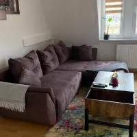 Wohnung nahe Bahnhof und dem Goitzschesee, hotel em Bitterfeld