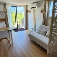 Gîte Gaïa studio avec exterieur, hotel di Saint-Jean-de-Fos