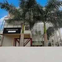 Super Collection O B.R. Ambedkar Park Taramandal Formerly Shree Krishna Inn – hotel w mieście Gorakhpur