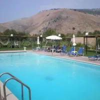 Sezar's - Niko & Mimoza Qesari, hotel din Qeparo
