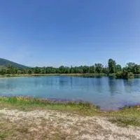 Résidence Vacancéole Les Chambres des Oiseaux, отель в городе Motz