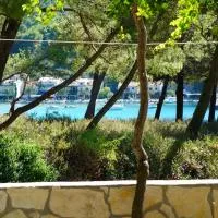 Beach House Žuljana – hotel w mieście Žuljana