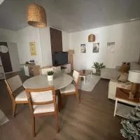 Hermosa casa de un dormitorio a seis cuadras de la playa โรงแรมในซิวดัด เด ลากอสตา