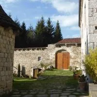 Viesnīca La Fortance Paradis Naturel - Proche de la ville pilsētā Planfoy