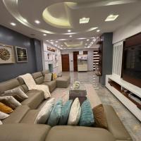 By Tina - Three Bedroom Executive Apartment Oysterbay، فندق في دار السلام