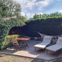 Chalet cosy avec terrasse & hamac, calme, proche plage, parking, NC Properties, hotel Grimaud-ban