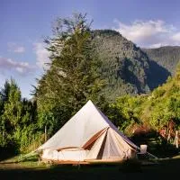 Amanecer Glamping, khách sạn ở llifen