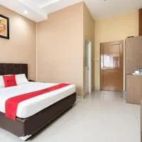 RedDoorz near Islamic Center Samarinda, hotel v mestu Samarinda