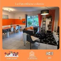 La Parenthèse colorée - spacieux - 12mn du Parc、Châteaumurのホテル
