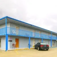 Marshall Lodge By OYO Hwy 65, hotel sa Marshall