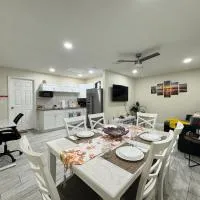 Sunshine Nest, hotel a Lehigh Acres