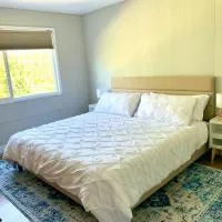 Hidden JEM - Your Home Away From Home, hotel a Coal Harbour