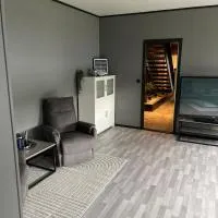 Beautiful large apartment with beautiful sea view, hotel a Senja