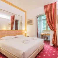 Polo Hotel, hotel u gradu Usmate Velate
