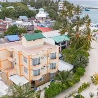 IRIS Beach Residence, ξενοδοχείο στο Guraidhoo