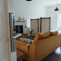 Charming Character Home in Village Core, hotel em Żebbuġ