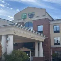 Holiday Inn Express Hotel & Suites Tipp City by IHG, hotel v mestu Tipp City