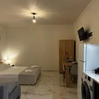 Aristotelis apartment, hotel sa Nea Karvali