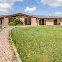 Villa degli Olivi, hotell i Crespina