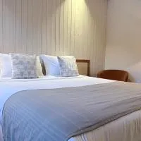 Hôtellerie du Roy - Restaurant Chez Robin, hotel v destinaci Sainte-Hélène-sur-Isère
