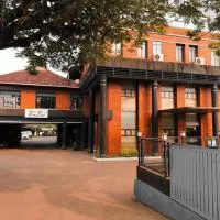 Hotel Breezeland, отель в городе Changanācheri