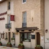 Relais de Bèze, hotel din Bèze