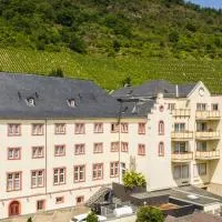 Schloß-Hotel Petry, ξενοδοχείο σε Treis-Karden
