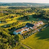Wellnesshotel Golfpanorama, hotel din Lipperswil