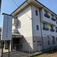 GATE80米子 無人宿 完全セルフ 予約メッセージ欄確認要す スマートロック 暗証番号チェックイン 素泊まり専門 アメニティ持参で格安滞在 セコム24h監視 駐車場7台、米子市のホテル