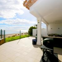 Estepona West Beachfront Townhouse MARRAKESH, hotel a Estepona