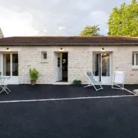 Maison avec Spa Privatif, Jacuzzi et Sauna, hotel in Bailleval