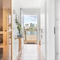 Schwimmendes Haus Hygge Olpenitz, hotel em Olpenitz