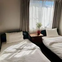 海まで徒歩1分 駅まで8分 畳でくつろぐフルリノベの静かなお家, hotel en Oiso