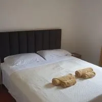 Descanso Perfecto Ruta 34, Wifi, Cochera e Ideal para Viajeros, 3 personas，Fernández的飯店