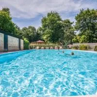 Bungalowpark Het Verscholen Dorp, hotel i Harderwijk