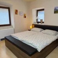 Großzügiges Haus in Moselnähe, hotell i Neumagen-Dhron