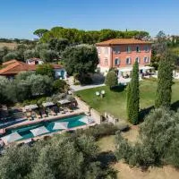 Fontelunga Hotel & Villas, hotel Pozzóban
