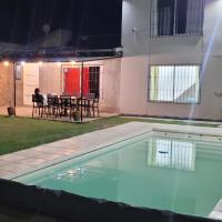 Casa con Piscina -El nogal، فندق بالقرب من مطار فرانسيسكو غابرييلي الدولي، Las Heras